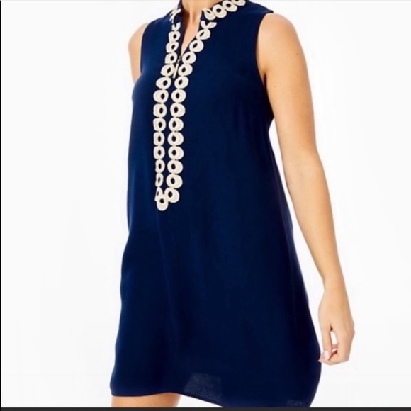 Lilly Pulitzer Dresses & Skirts - Lilly Pulitzer Stretch Shift Dress